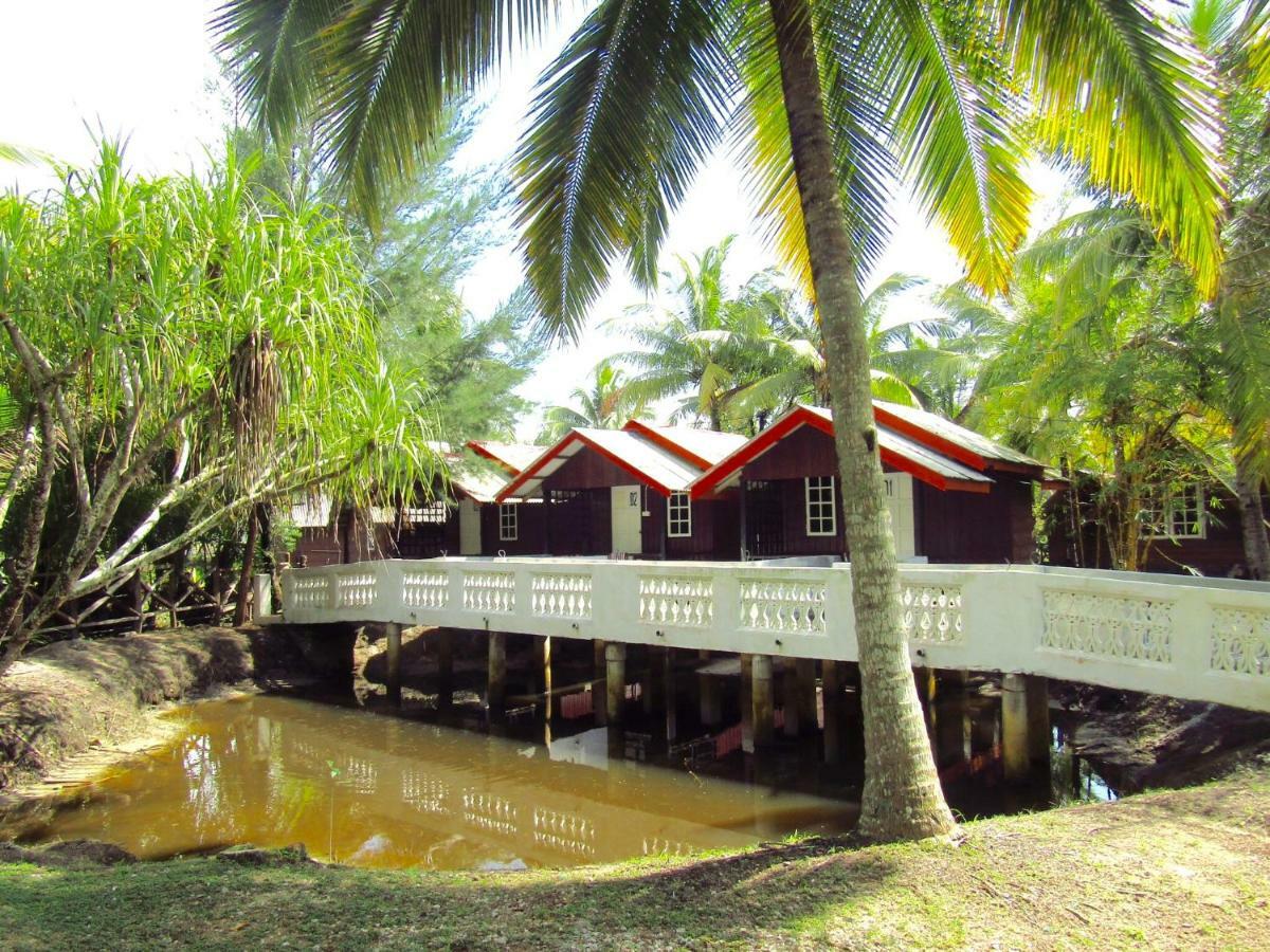 Maznah Guest House Cherating Exterior foto